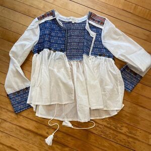 Velzera open front blouse M